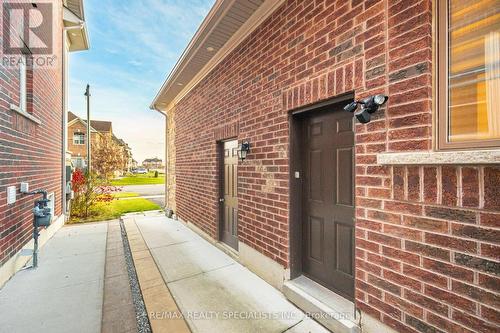 8 Herringbone Crescent, Brampton, ON 