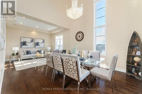 8 Herringbone Crescent, Brampton, ON - Indoor Photo Showing Dining Room