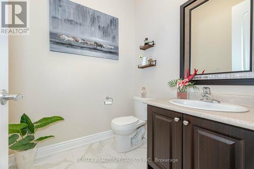 8 Herringbone Crescent, Brampton, ON - Indoor Photo Showing Bathroom