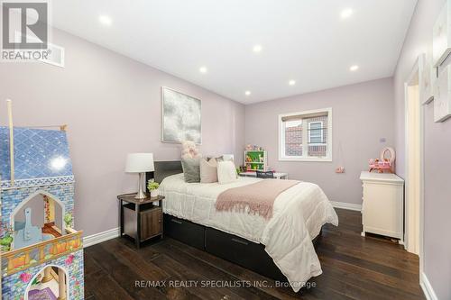 8 Herringbone Crescent, Brampton, ON - Indoor Photo Showing Bedroom