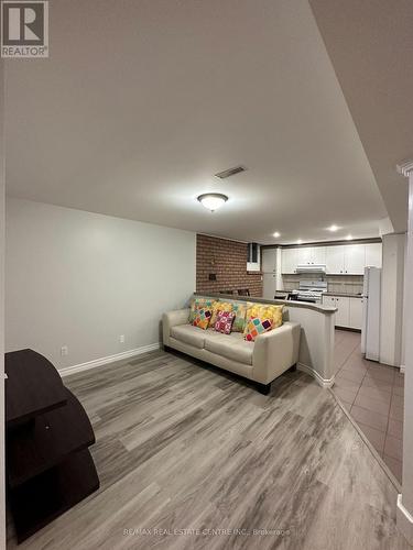 654 Arbor (Basement) Road, Mississauga, ON - Indoor