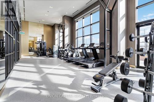 422 - 395 Dundas Street W, Oakville, ON - Indoor Photo Showing Gym Room