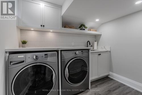 1771 Heather Hills Drive, Burlington, ON - Indoor Photo Showing Laundry Room