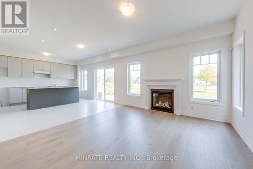 3147 Goodyear Road, Burlington, ON - Indoor Photo Showing Living Room With Fireplace