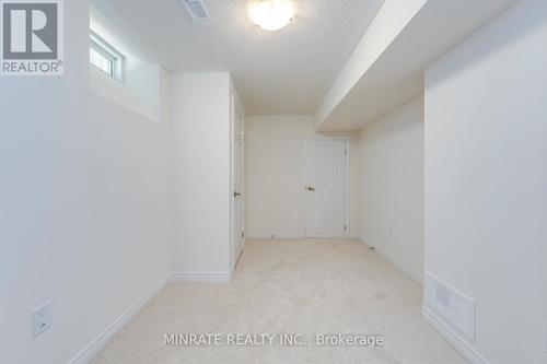 3916 Leonardo Street, Burlington, ON - Indoor Photo Showing Other Room