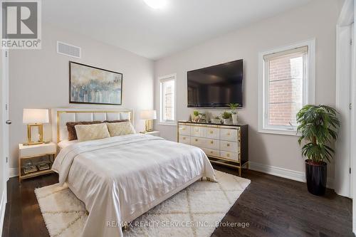 7 Malaspina Close, Brampton, ON - Indoor Photo Showing Bedroom