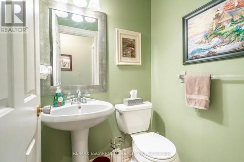 2611 Trinity Church Road, Hamilton, ON - Indoor Photo Showing Bathroom