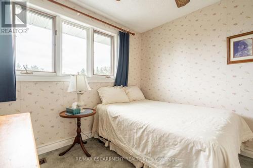 2611 Trinity Church Road, Hamilton, ON - Indoor Photo Showing Bedroom