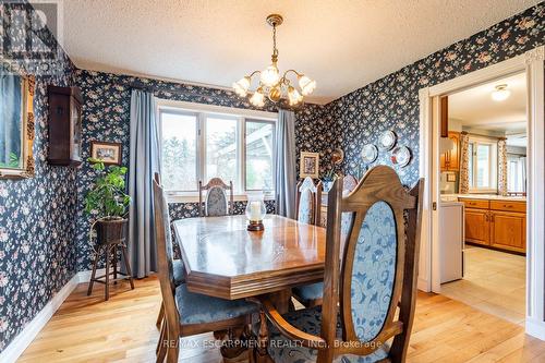 2611 Trinity Church Road, Hamilton, ON - Indoor Photo Showing Dining Room