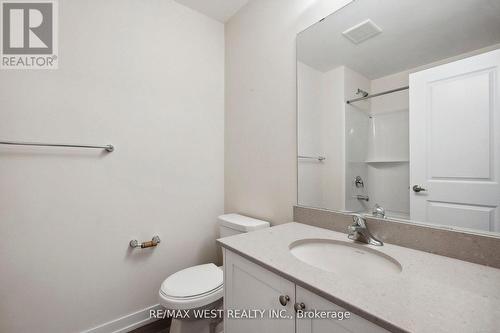 37 - 7789 Kalar Road, Niagara Falls, ON - Indoor Photo Showing Bathroom