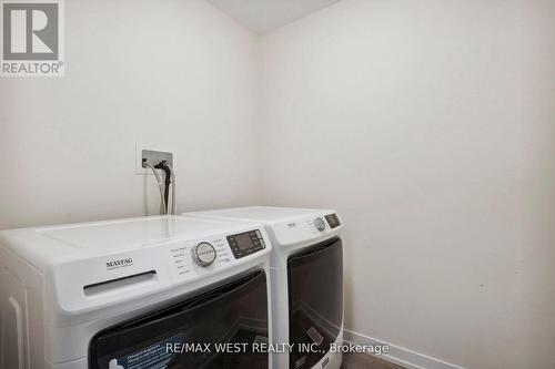 37 - 7789 Kalar Road, Niagara Falls, ON - Indoor Photo Showing Laundry Room