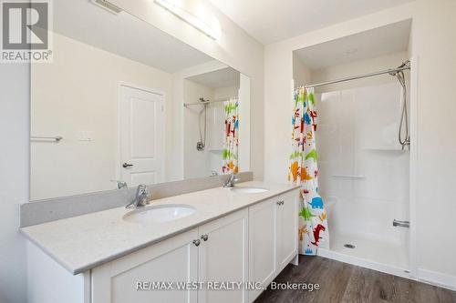 37 - 7789 Kalar Road, Niagara Falls, ON - Indoor Photo Showing Bathroom