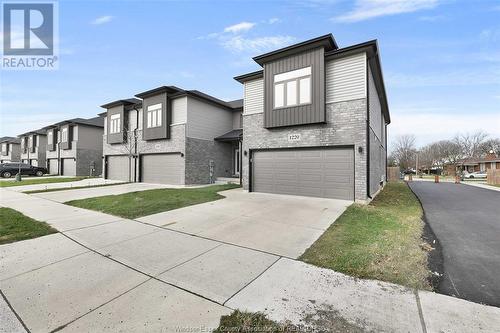 1220 Kamloops, Windsor, ON - Outdoor With Facade