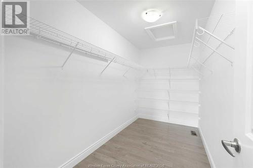 1220 Kamloops, Windsor, ON - Indoor With Storage