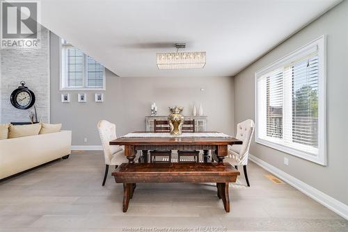 109 Mousseau Crescent, Lakeshore, ON - Indoor Photo Showing Dining Room