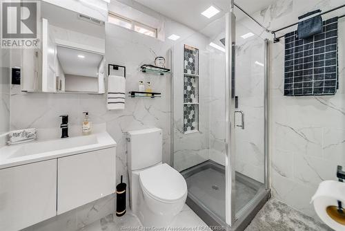 109 Mousseau Crescent, Lakeshore, ON - Indoor Photo Showing Bathroom