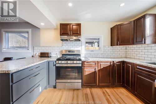 1045 Sycamore Avenue, Kingsville, ON - Indoor Photo Showing Kitchen