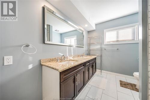 1045 Sycamore Avenue, Kingsville, ON - Indoor Photo Showing Bathroom