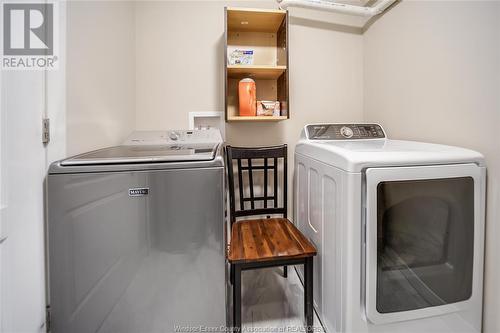 1045 Sycamore Avenue, Kingsville, ON - Indoor Photo Showing Laundry Room