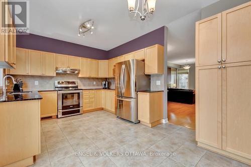 594 Bidwell Street, Ottawa, ON - Indoor Photo Showing Kitchen