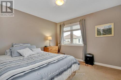 594 Bidwell Street, Ottawa, ON - Indoor Photo Showing Bedroom