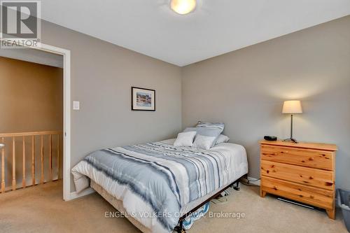 594 Bidwell Street, Ottawa, ON - Indoor Photo Showing Bedroom