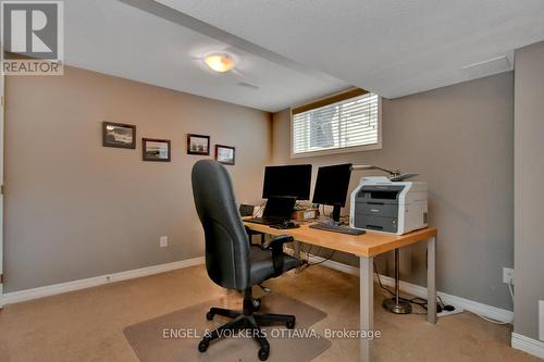 594 Bidwell Street, Ottawa, ON - Indoor Photo Showing Office