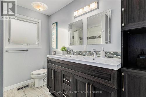 88 Ashgrove Crescent, Ottawa, ON - Indoor Photo Showing Bathroom