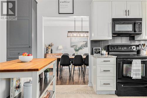 88 Ashgrove Crescent, Ottawa, ON - Indoor Photo Showing Kitchen