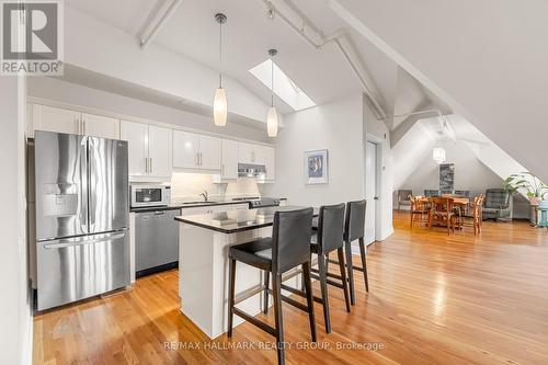 502 - 589 Rideau Street, Ottawa, ON - Indoor Photo Showing Kitchen With Upgraded Kitchen