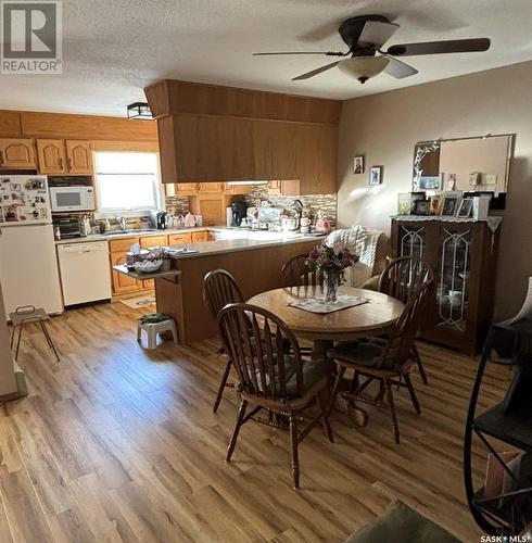 201 3140 Louise Street, Saskatoon, SK - Indoor Photo Showing Dining Room