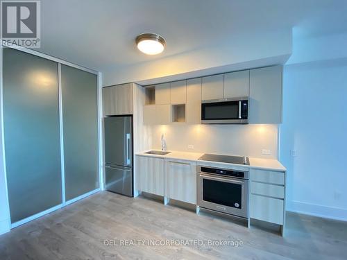 518 - 118 Merchants Wharf Avenue, Toronto, ON - Indoor Photo Showing Kitchen