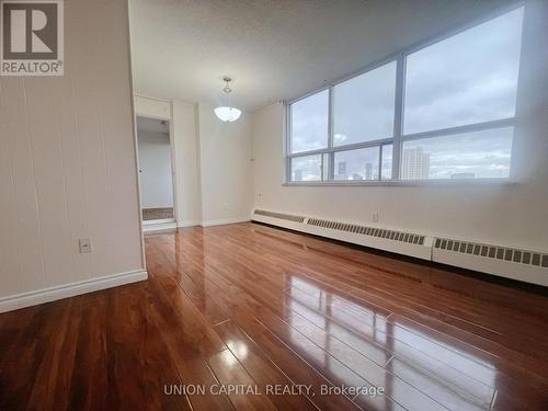 905 - 5 Parkway Forest Drive, Toronto, ON - Indoor Photo Showing Other Room