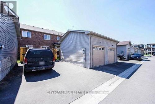 2559 Canadian Street W, Pickering, ON - Outdoor