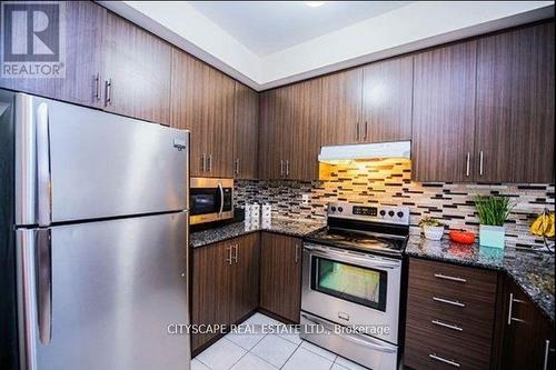 2559 Canadian Street W, Pickering, ON - Indoor Photo Showing Kitchen