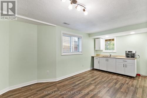 1096 Ridgemount Boulevard, Oshawa, ON - Indoor Photo Showing Kitchen