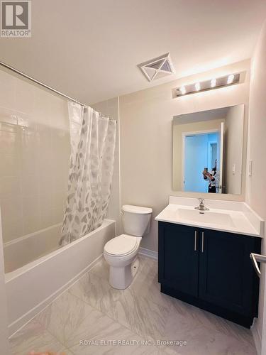 102 - 1565 Rose Way, Milton, ON - Indoor Photo Showing Bathroom