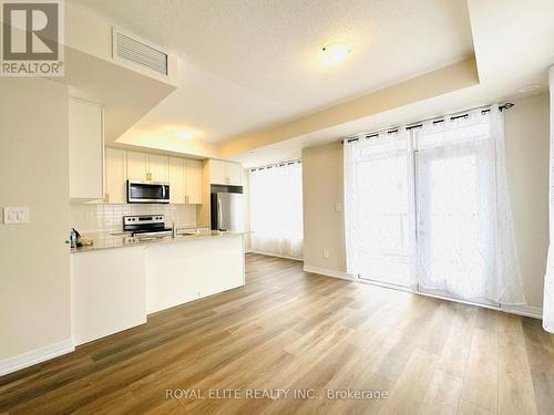 102 - 1565 Rose Way, Milton, ON - Indoor Photo Showing Kitchen