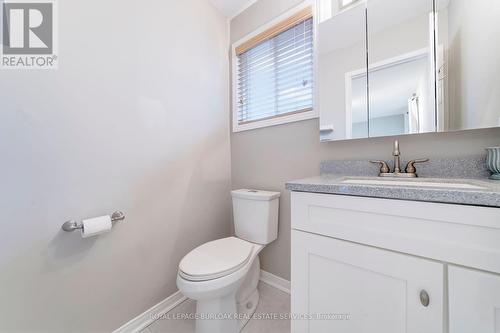 635 Fothergill Boulevard, Burlington, ON - Indoor Photo Showing Bathroom