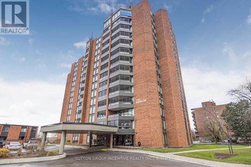 104 - 181 Collier Street, Barrie, ON - Outdoor With Balcony With Facade