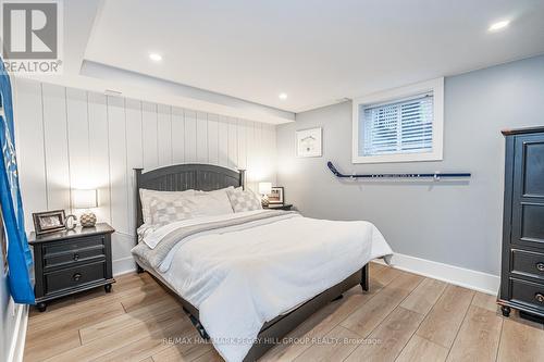 68 Dundonald Street, Barrie, ON - Indoor Photo Showing Bedroom