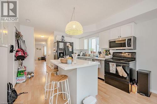 139 Brighton Street Unit# 2B, Waterloo, ON - Indoor Photo Showing Kitchen