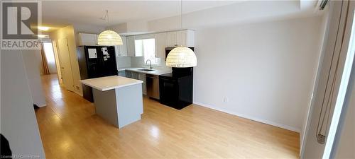 139 Brighton Street Unit# 2B, Waterloo, ON - Indoor Photo Showing Kitchen