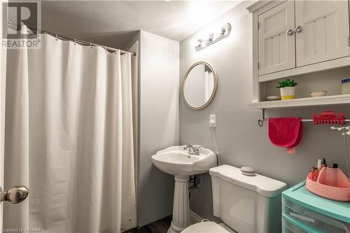 55 Blandford Street Unit# 5, Woodstock, ON - Indoor Photo Showing Bathroom