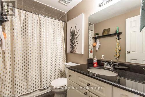 5 - 55 Blandford Street, Woodstock (Woodstock - North), ON - Indoor Photo Showing Bathroom