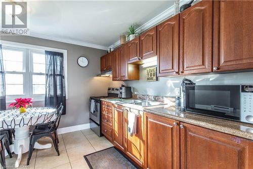 55 Blandford Street Unit# 5, Woodstock, ON - Indoor Photo Showing Kitchen