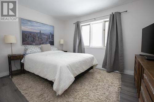 19 Clergue St, Sault Ste. Marie, ON - Indoor Photo Showing Bedroom