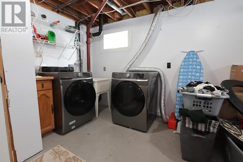 19 Clergue St, Sault Ste. Marie, ON - Indoor Photo Showing Laundry Room