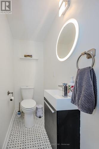 6 - 6060 Snowy Owl Crescent, Mississauga, ON - Indoor Photo Showing Bathroom