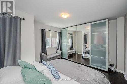 6 - 6060 Snowy Owl Crescent, Mississauga, ON - Indoor Photo Showing Bedroom